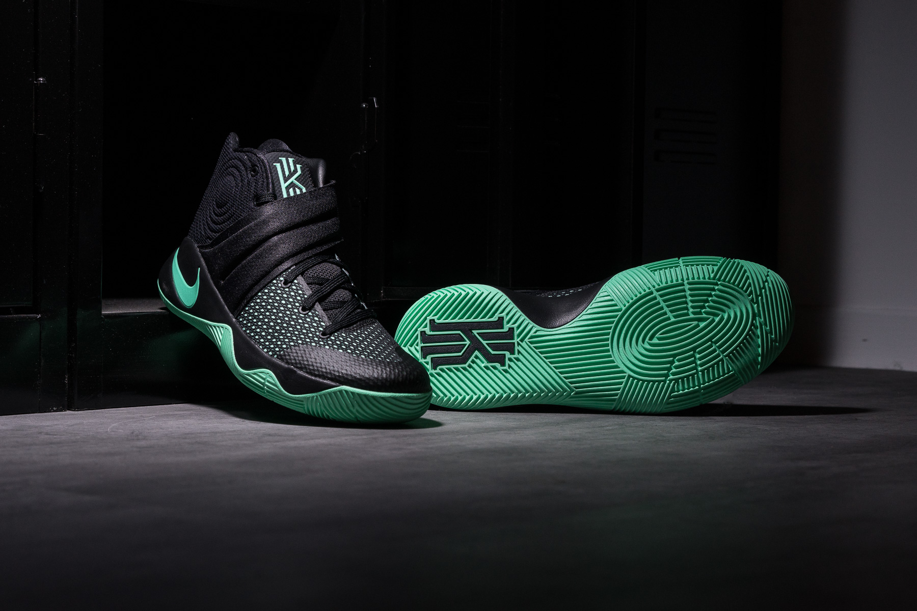 kyrie 2 black and green