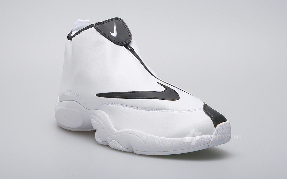 新聞速報 / nike zoom flight the glove 白黑配色