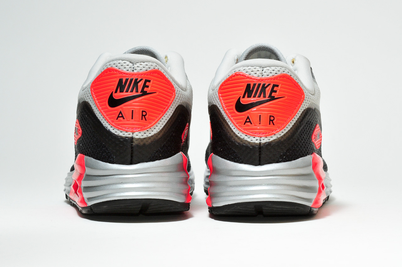 nike lunar air dunk max attack with the moon bounce