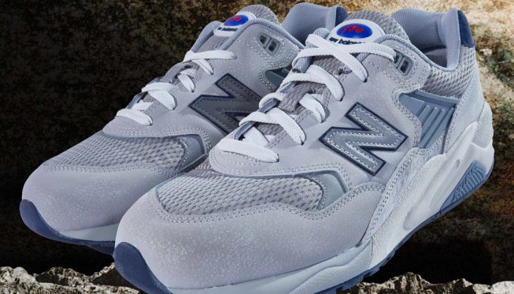 NEWBALANCE-GREYDAY-2023—580-2-3