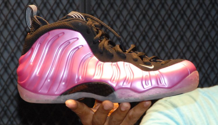 nike_air_foamposite_one_polarized_pink-1