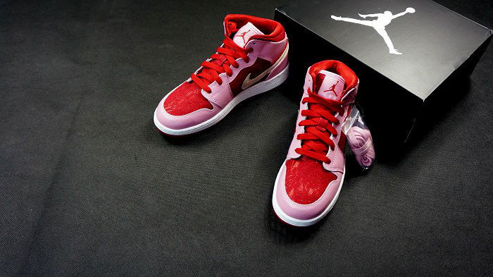 jordan retro 1 valentines day