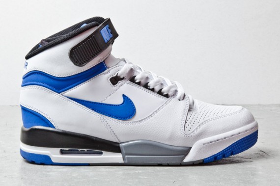 nike air revolution retro