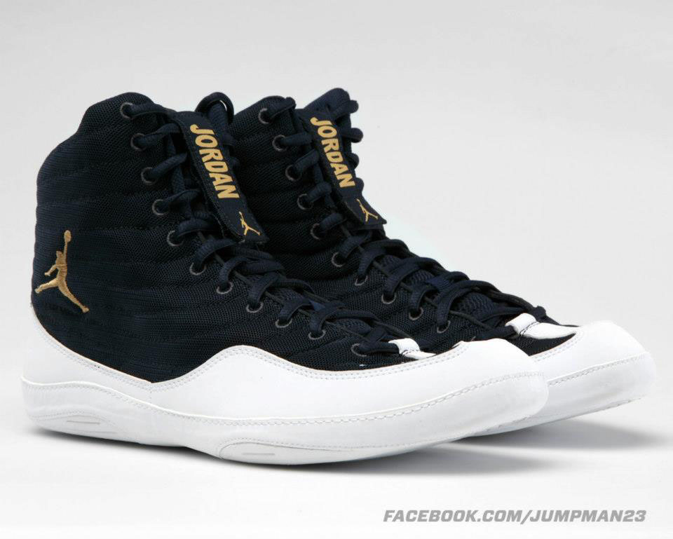 Nike Men's Machomai Boxing Shoes, High Top, Lightweight | Sportchek