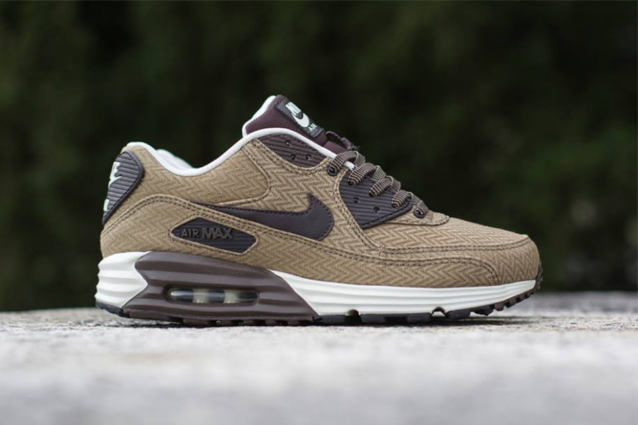 air max lunar 90 suit and tie