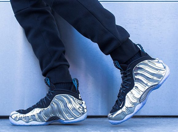 nike air foamposite one on feet