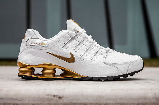 white and gold nike shox