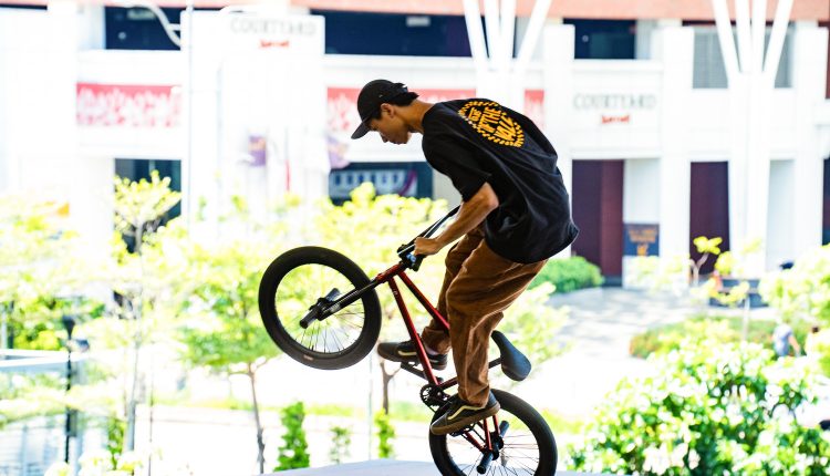 20200806 VANS BMX-8