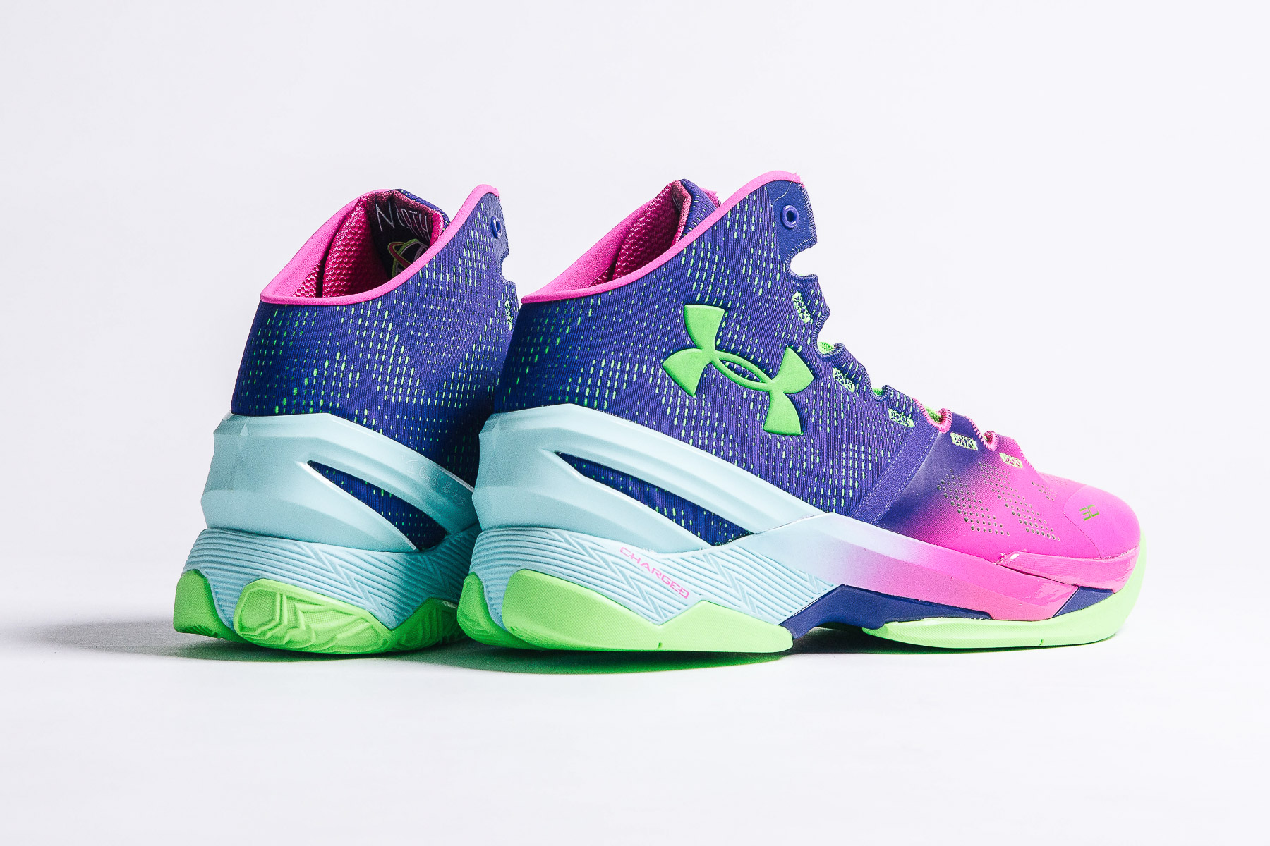 curry 2 northern lights