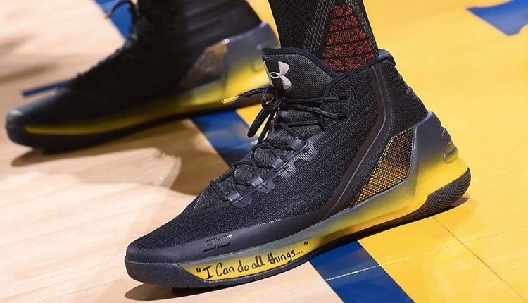 Under-Armour-BHM-Curry-3