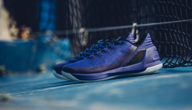 Under Armour Curry 3 Low Dark Horse (1)