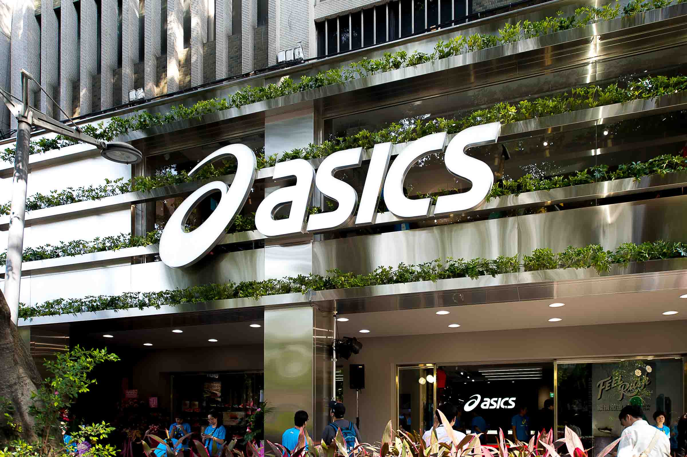 asics-taipei flagship store opening 