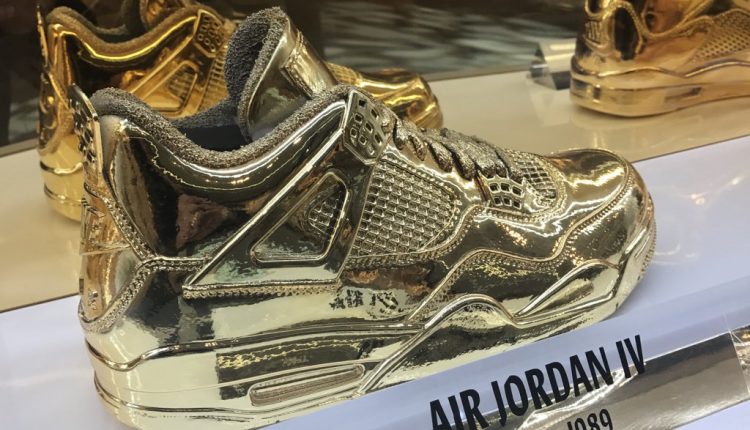 gold-air-jordan-display-2017-all-star (4)