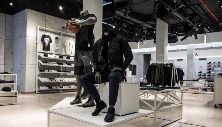 jordan-brand-flight-23-at-footaction-brooklyn-store (1)_02