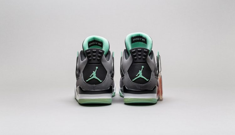 Air-Jordan-4-Retro-Green-Glow-11