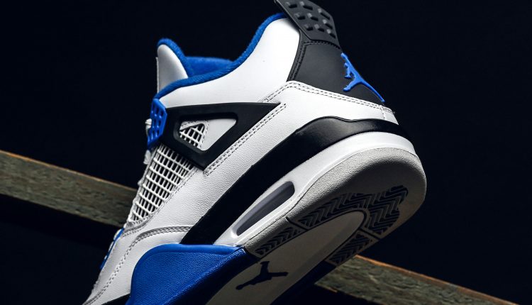 air-jordan-4-motorsport-7