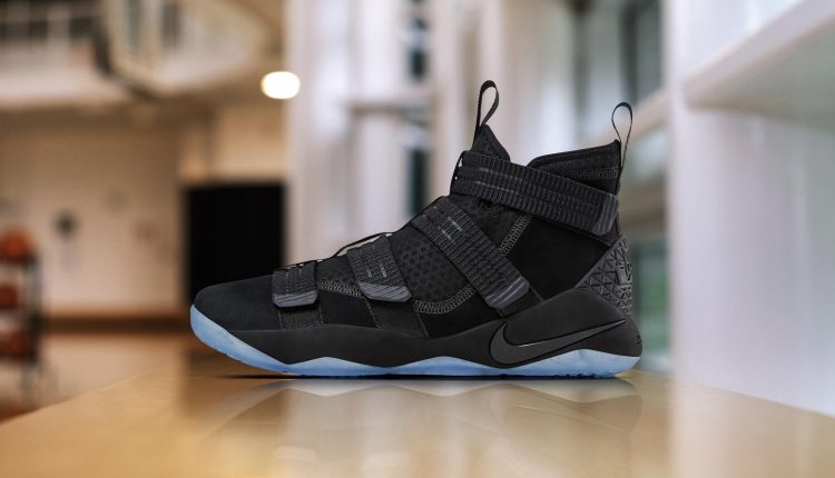 Nike LeBron Zoom Soldier 11 Prototype-official-image(1)