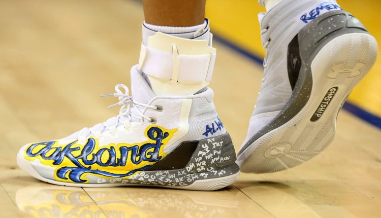kicks on Curry 3 Oakland Strong