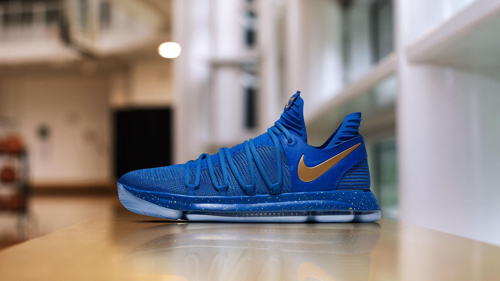 kd 10 blue and yellow