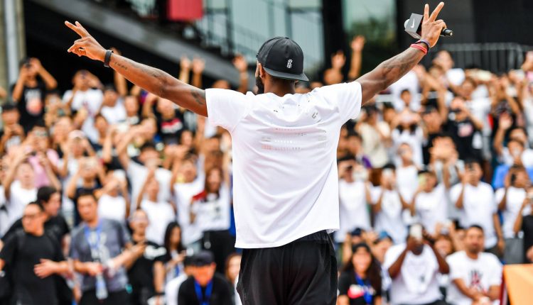 kyrie-irving-tours-asia-with-nike-basketball (42)