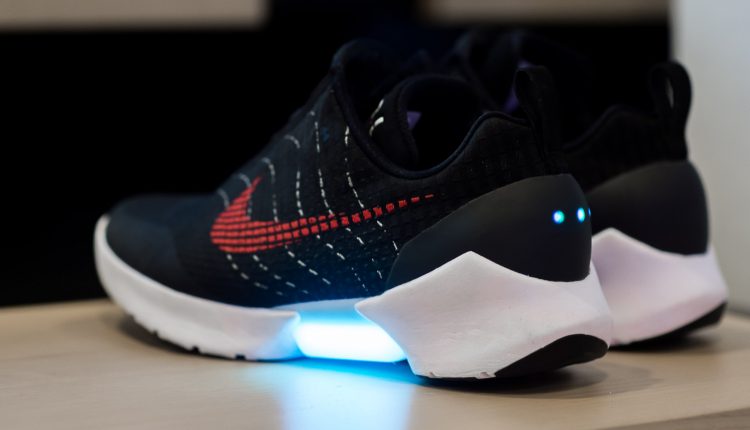nike-hyperadapt-new color first look-1