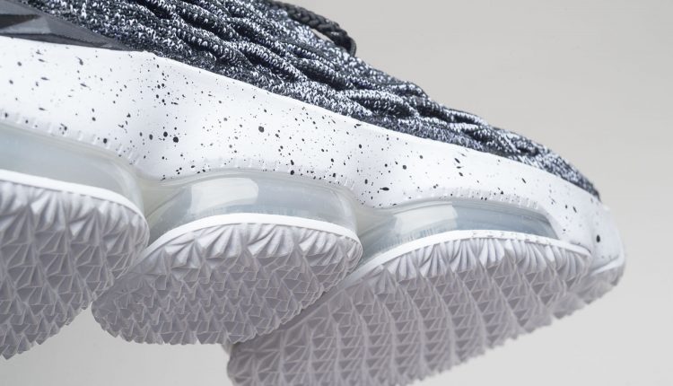 nike-lebron-15-xv-22