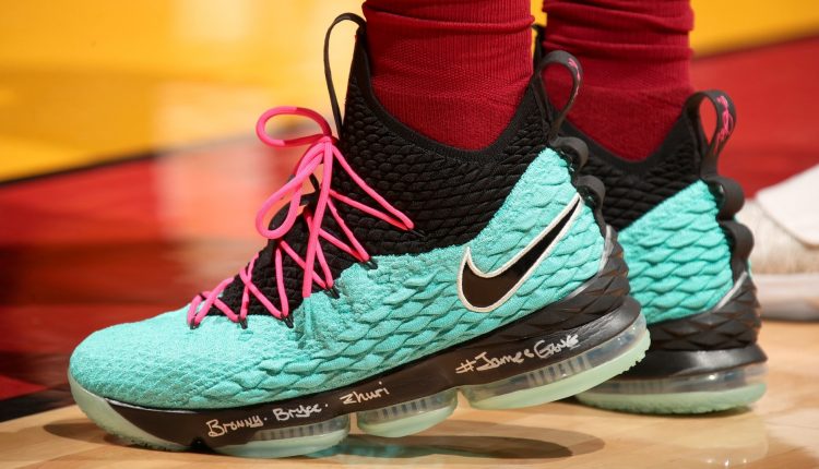 Nike LeBron 15 South Beach (12)