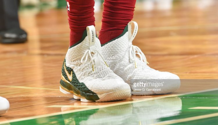 Nike LeBron 15 Air Zoom Generation SVSM (4)