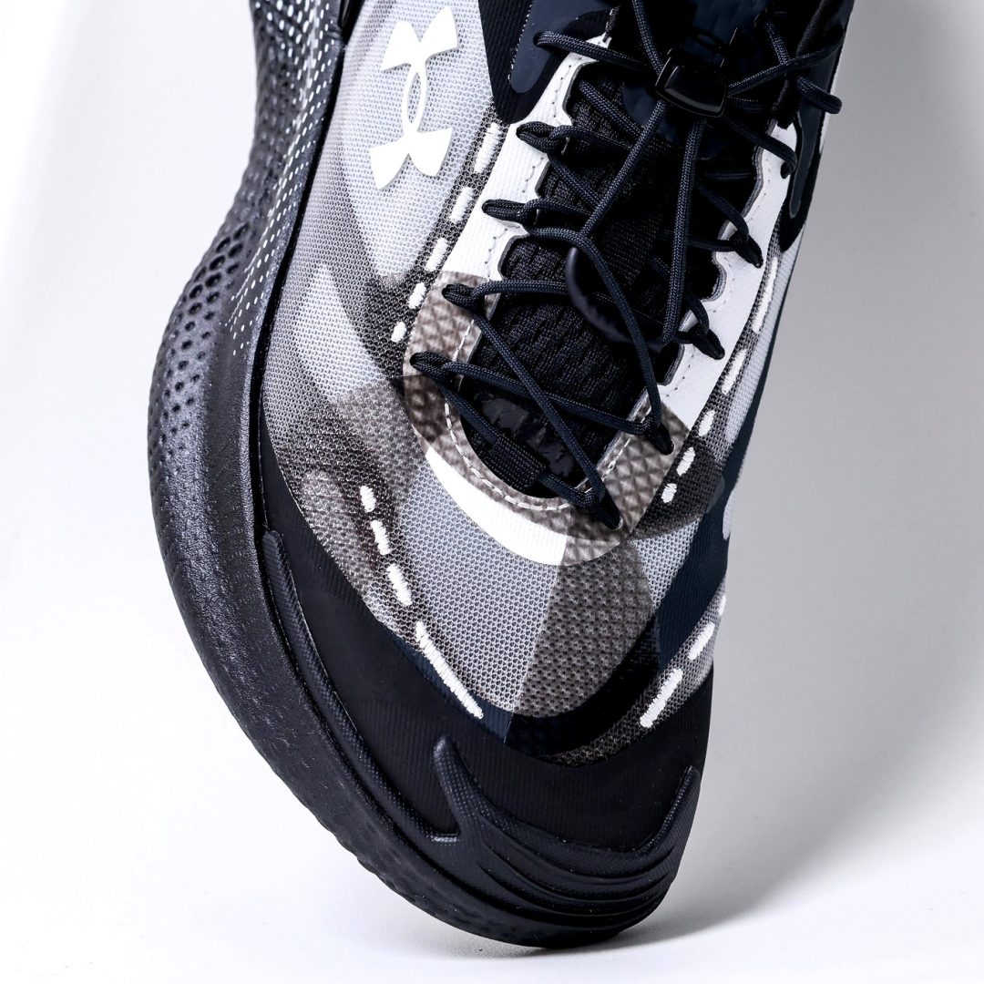 Under Armour Echo feature (119) Under Armour Echo feature (119)