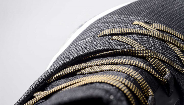 under-armour-curry5-takeover-black-white-gold-24