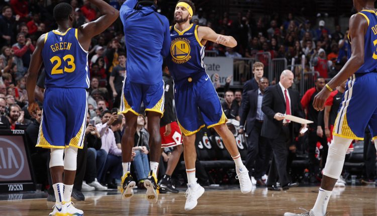 klay-thompson-set-an-nba-record-with-14-made-3-pointers-wearing-the-anta-kt4 (4)