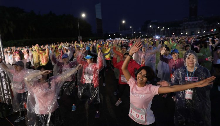 2019-skechers-ladys-run (3)