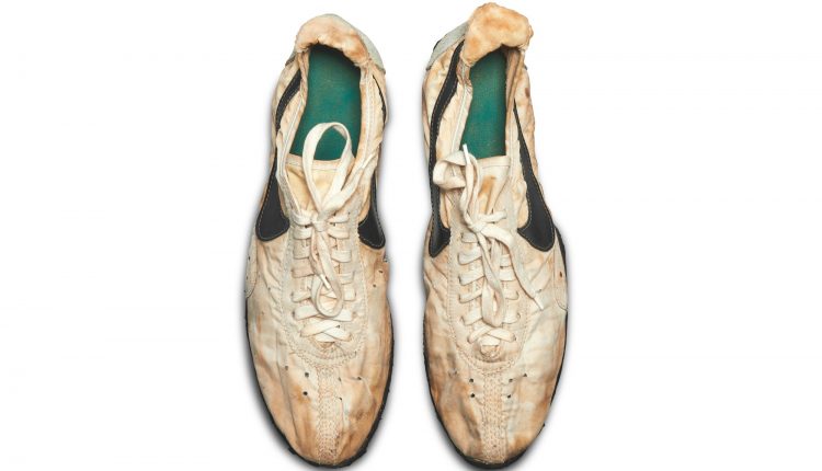 Nike Moon Shoe (2)