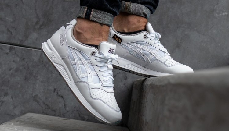 vivienne-westwood-asics-gel-saga-1