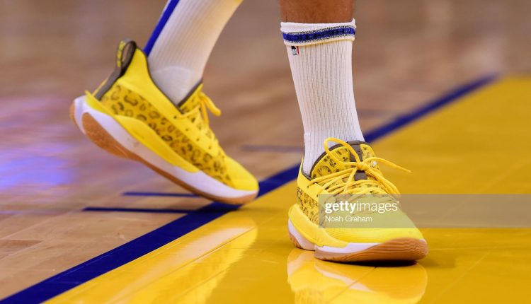 Stephen Curry Under Armour Curry 7 leopard print (4)