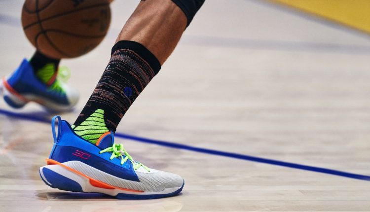 under-armour-curry-7-nerf-super-soaker-official-images (4)