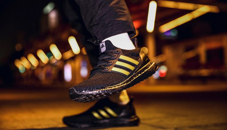 adidas-ultraboost-20-ultraboost-dna-black-gold (4)