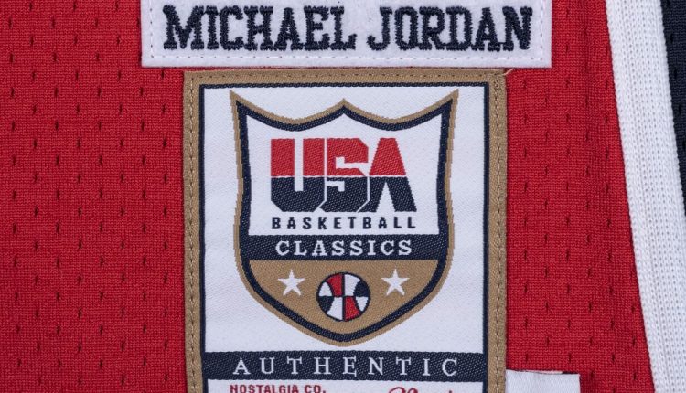 1984-michael-jordan-usa-olympic-jersey (2)