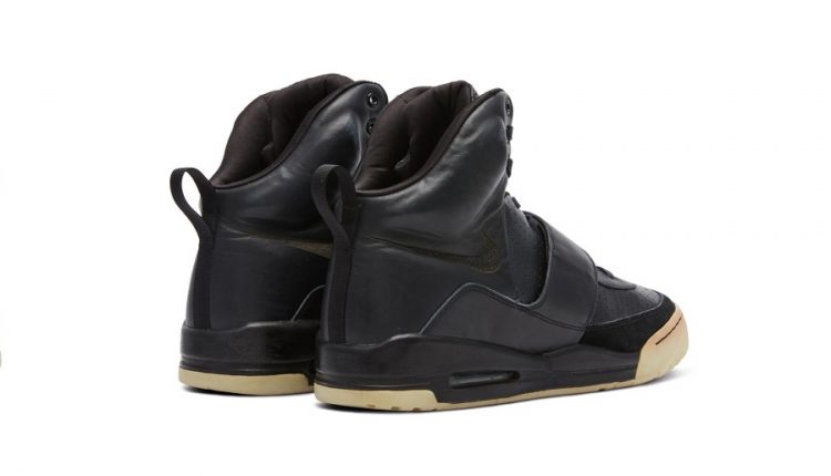 Kanye West’s ‘Grammy’ Nike Air Yeezy 1 Sample Is Up for Sale-1