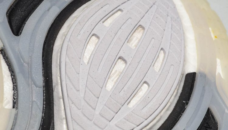 202105-adidas-ultraboost-21-primeblue-sustainable-8988