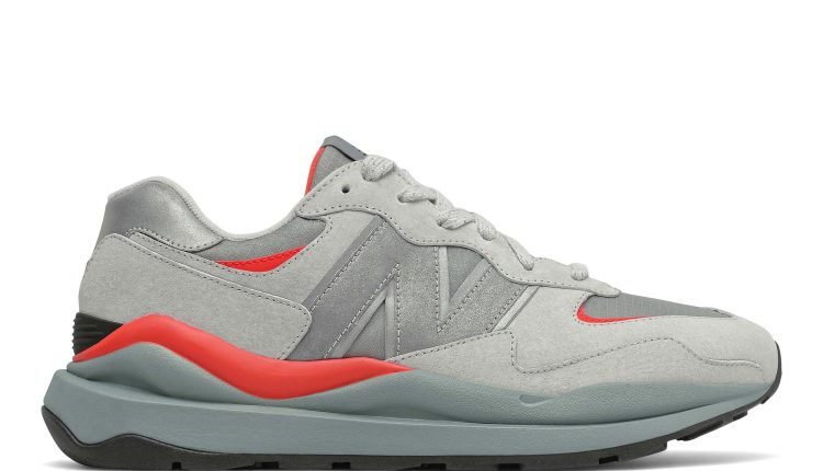 new-balance-all-terrain-57-40-327-iu-lee-ji-eun (4)