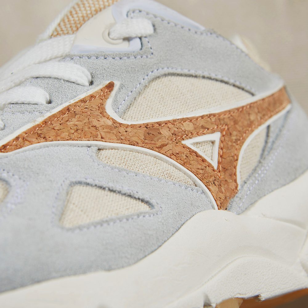 mizuno-undyed-pack-condenter-sky-madel-city-wind-17