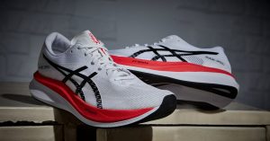 feature-asics-magic-speed-3-running-shoe (1)