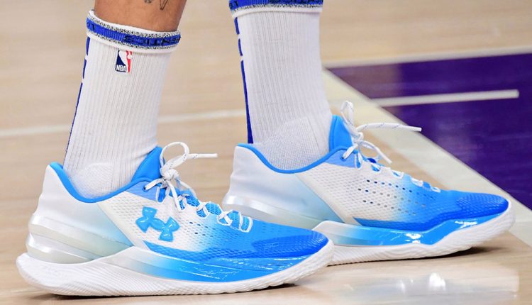 nba-playoffs-sneakers-collection-ua-curry-2-low-flotro