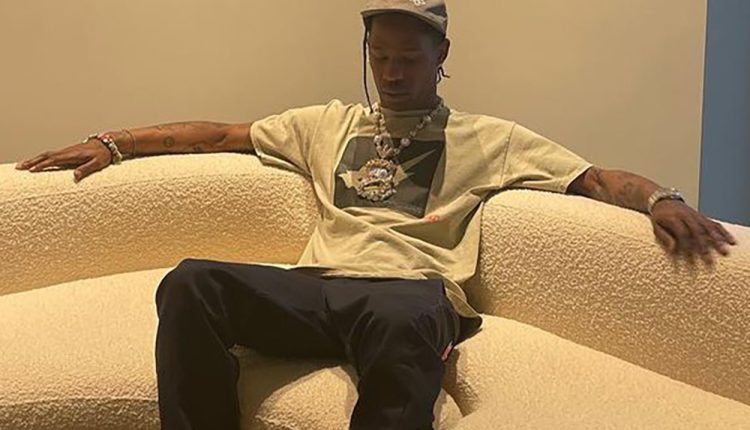 travis-scott-nike-mac-attack-news-travis-scott-on-feet