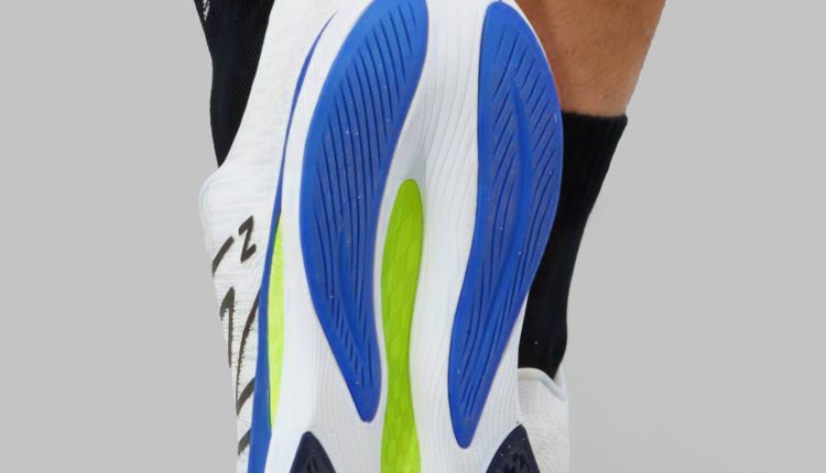 NEWBALANCE-FUELCELL-PROPEL-V4-feature-10b