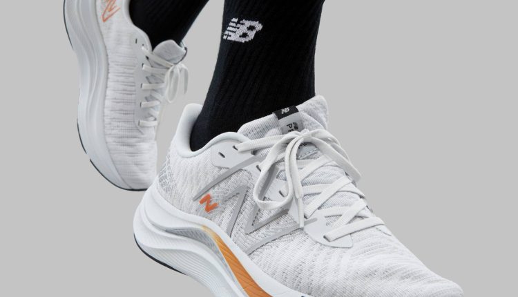NEWBALANCE-FUELCELL-PROPEL-V4-feature-6-b