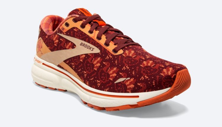 brooks-ghost-15-thanksgiving-day-news-02