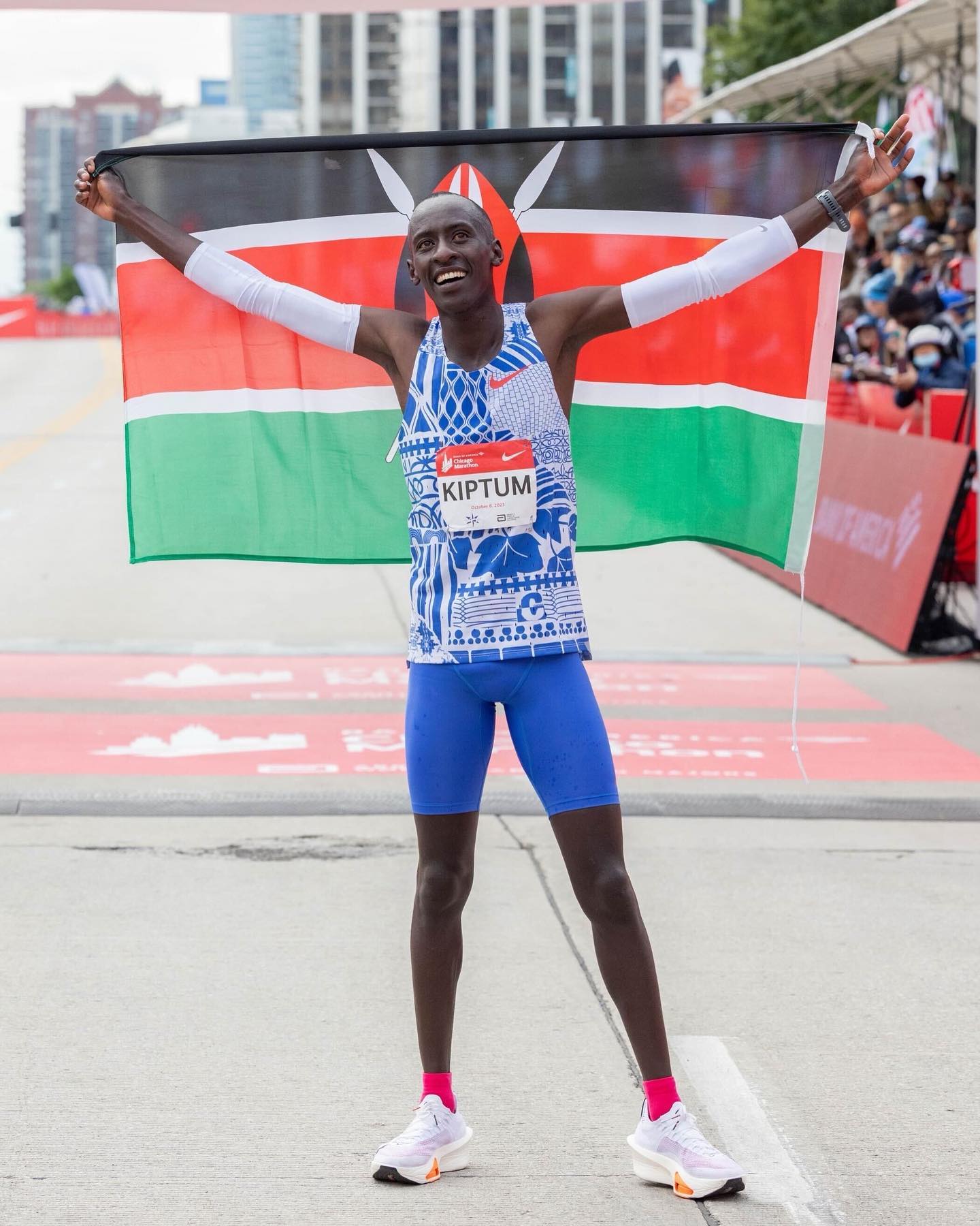 Kelvin-kiptum-new-marathon-world-record-nike-alphafly-3 (3) - KENLU.net