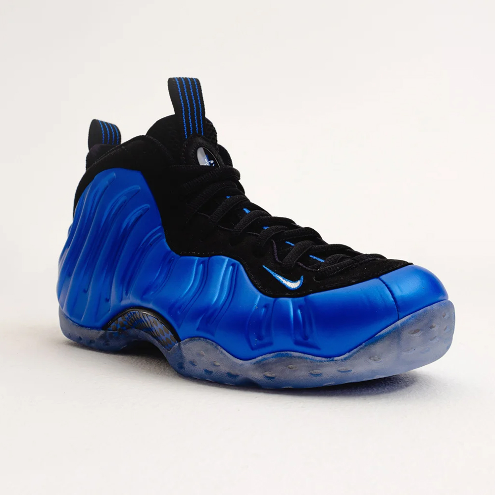 新聞分享/ 重現經典廣告細節！Nike Air Foamposite One 'Royal' 明年